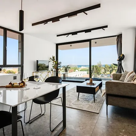 Sanders Gaia - Bright Two-bedroom With Sea View Apartmán *