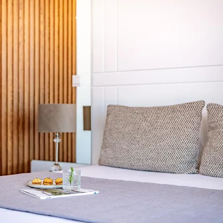 Sanders Gaia - Bright Two-bedroom With Sea View Apartment *